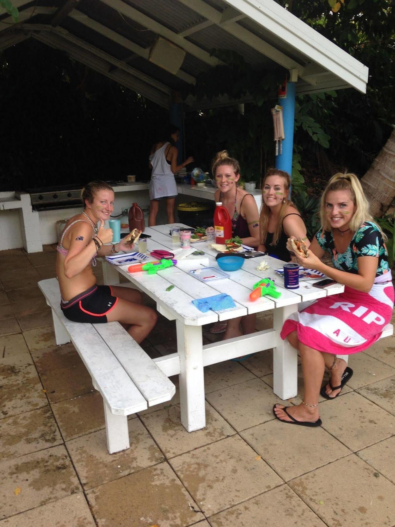Absolute Backpackers Mission Beach Exterior foto
